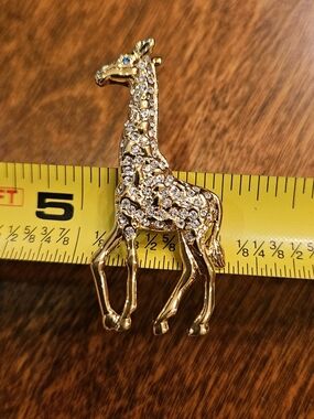Gold Tone Giraffe Crystal Brooch - Women Jewelry